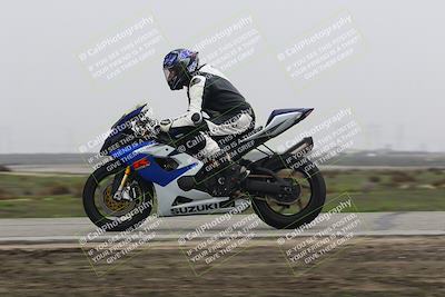 media/Nov-30-2025-TrackDaz (Sun) [[d8b22663df]]/B Group/Session 5 (Wheelie Bump)/